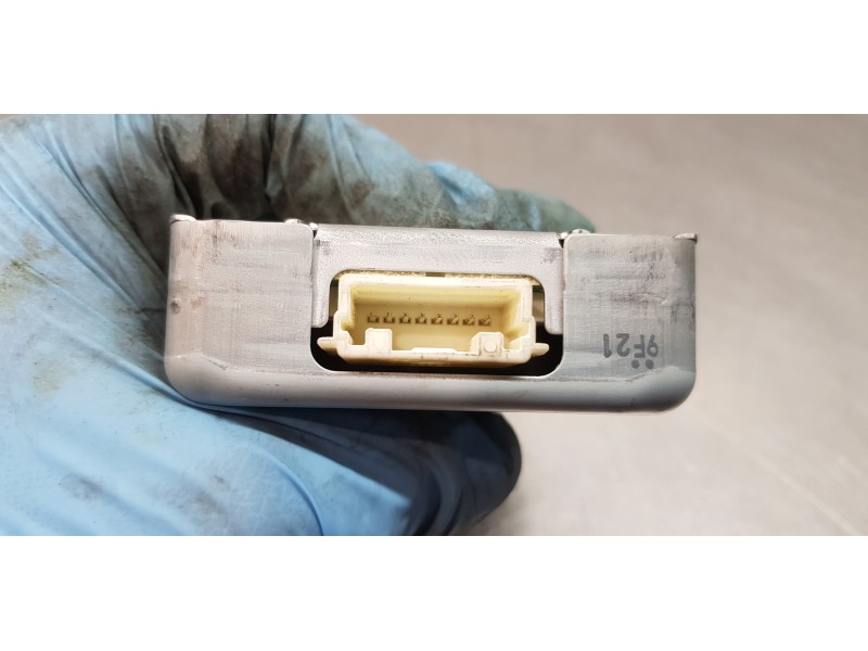 Recambio de modulo electronico para toyota rav4 hybrid 4x2 advance referencia OEM IAM 8657242170  