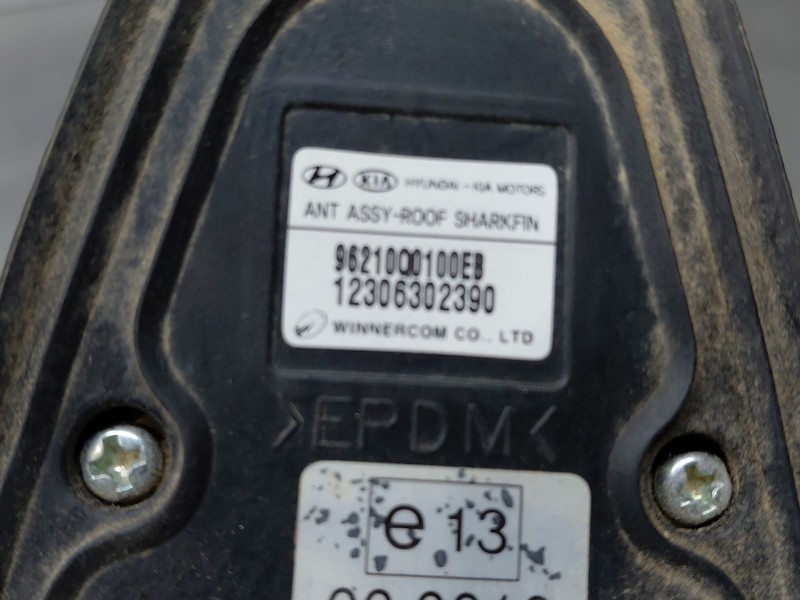 Recambio de antena para hyundai bayon hybrid referencia OEM IAM   