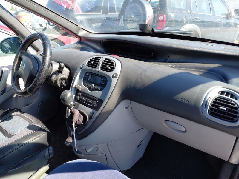 citroën xsara picasso (n68) del año 2004