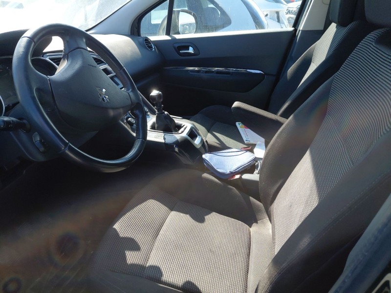 peugeot 5008 (0u_, 0e_) del año 2011