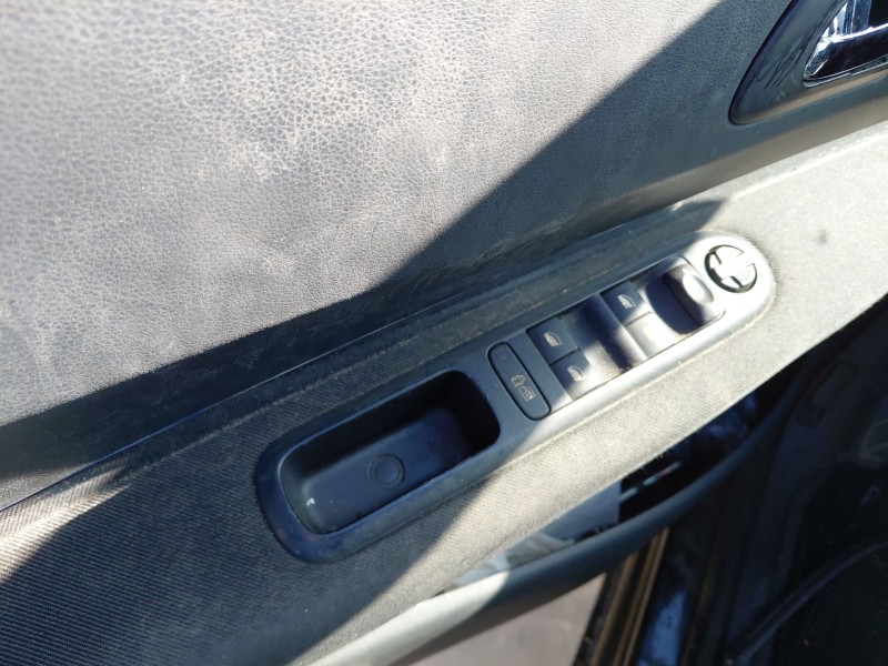 peugeot 5008 (0u_, 0e_) del año 2011