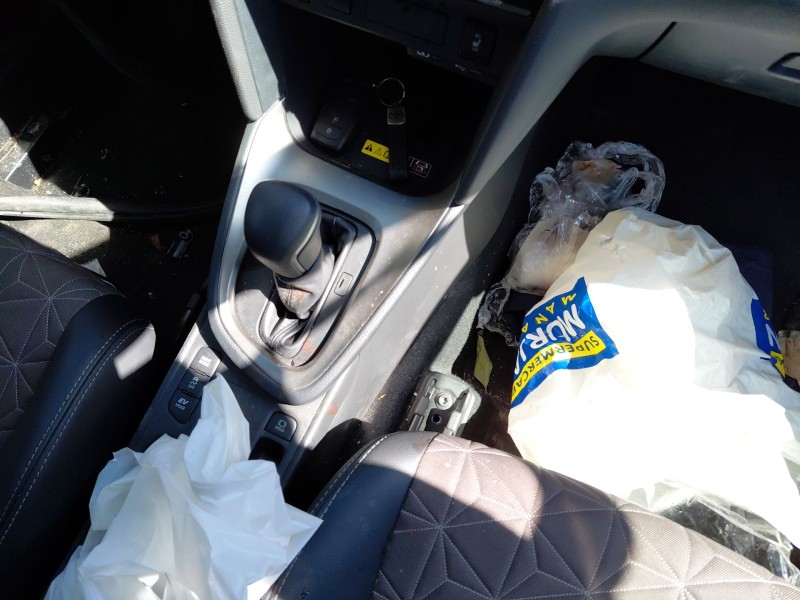 toyota yaris cross (mxp_) del año 2024