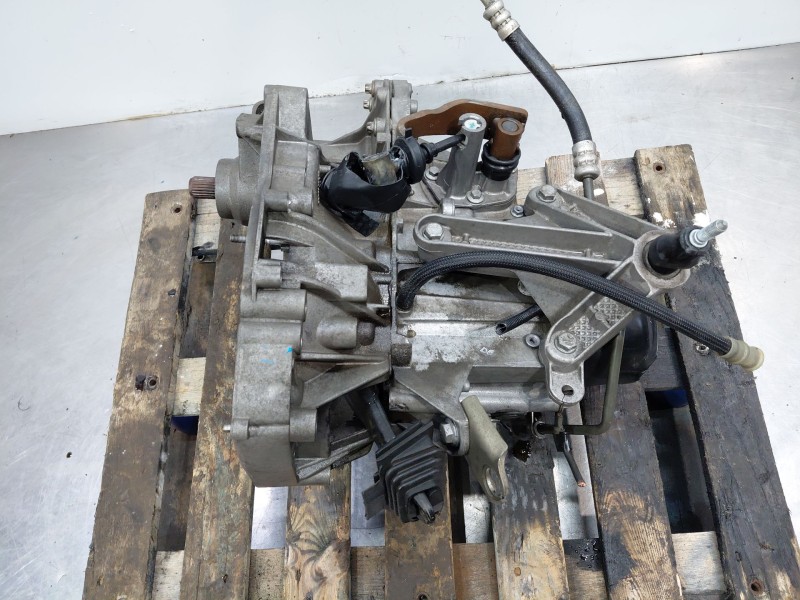 Recambio de caja cambios para dacia sandero (bs_) 1.2 16v referencia OEM IAM   