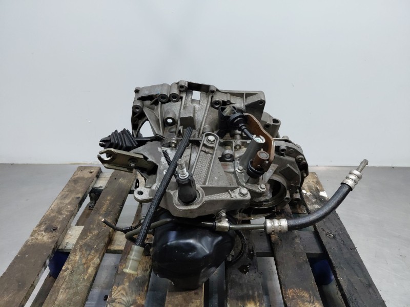 Recambio de caja cambios para dacia sandero (bs_) 1.2 16v referencia OEM IAM   
