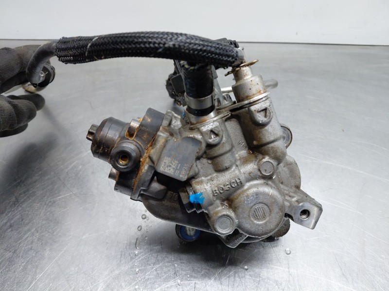 Recambio de bomba inyeccion para mercedes-benz sprinter iii furgón fwd kl3a4 referencia OEM IAM A6540704601 445010796 