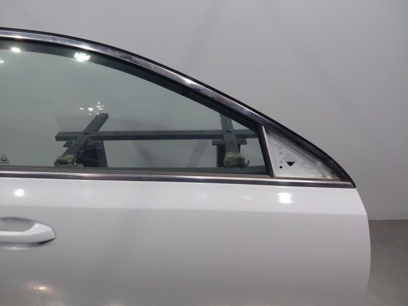 Recambio de puerta delantera derecha para kia ceed drive referencia OEM IAM 76004J7000  