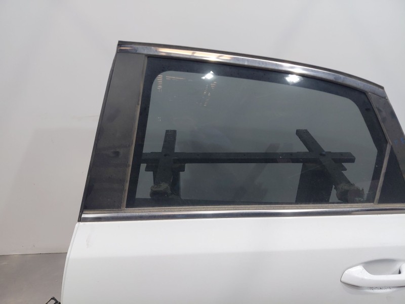 Recambio de puerta trasera izquierda para kia ceed drive referencia OEM IAM 77003J7000  