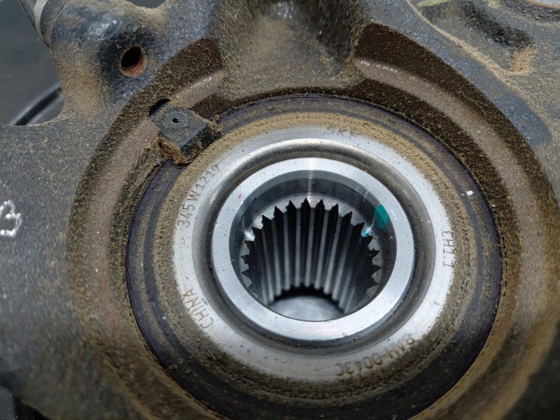 Recambio de mangueta delantera izquierda para mg zs confort referencia OEM IAM   