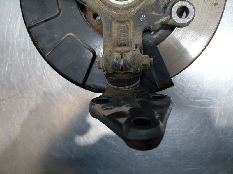 Recambio de mangueta delantera izquierda para mg zs confort referencia OEM IAM   