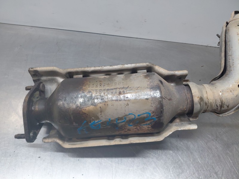 Recambio de catalizador para nissan x-trail t32 tekna referencia OEM IAM 200A04CE0B  