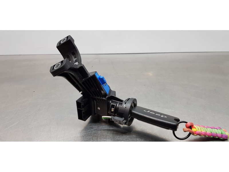 Recambio de antirrobo para jeep renegade limited 4x2 referencia OEM IAM 52182980  
