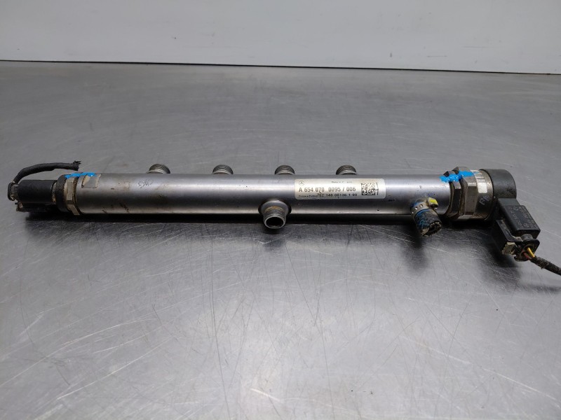 Recambio de rampa inyectora para mercedes-benz sprinter iii furgón fwd kl3a4 referencia OEM IAM A6540700095 A6540780049 