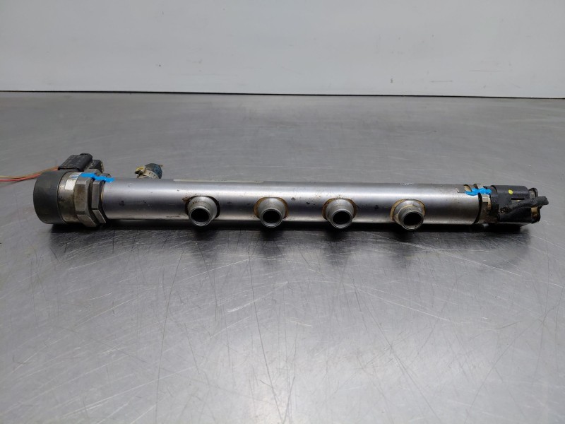 Recambio de rampa inyectora para mercedes-benz sprinter iii furgón fwd kl3a4 referencia OEM IAM A6540700095 A6540780049 