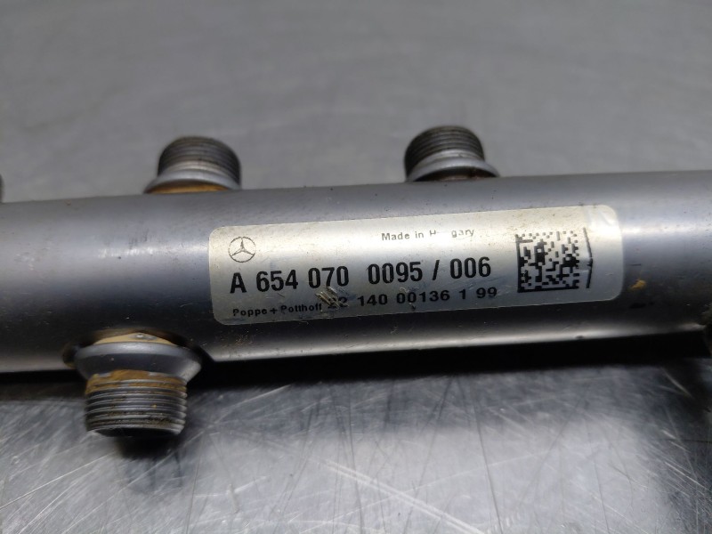 Recambio de rampa inyectora para mercedes-benz sprinter iii furgón fwd kl3a4 referencia OEM IAM A6540700095 A6540780049 