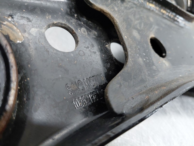 Recambio de brazo suspension inferior delantero izquierdo para mg zs confort referencia OEM IAM   