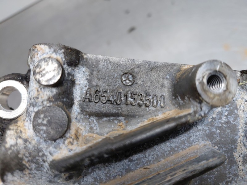 Recambio de tapa distribucion para mercedes-benz sprinter iii furgón fwd kl3a4 referencia OEM IAM A6540102111  