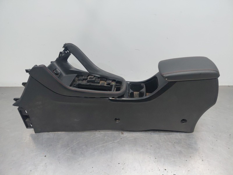 Recambio de apoyabrazos central para mg zs confort referencia OEM IAM   