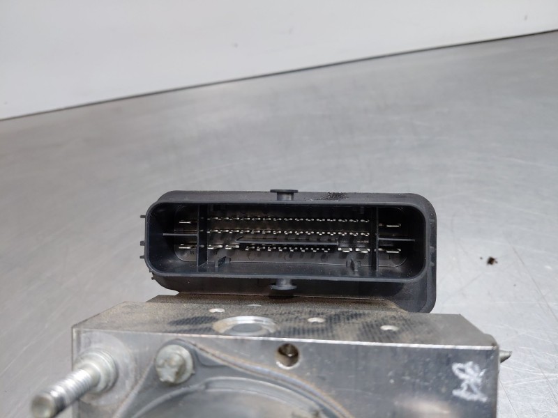 Recambio de abs para mg zs confort referencia OEM IAM   