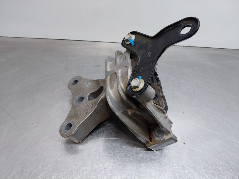 Recambio de soporte motor derecho para mg zs confort referencia OEM IAM   