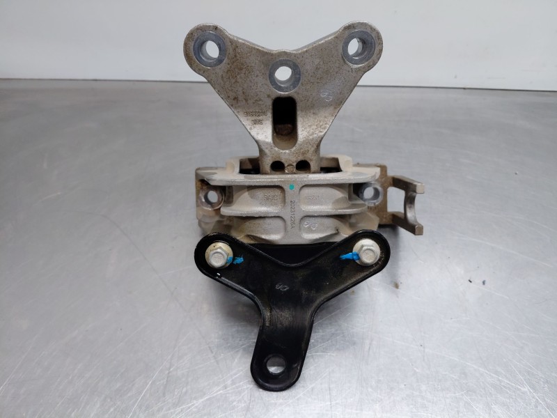 Recambio de soporte motor derecho para mg zs confort referencia OEM IAM   