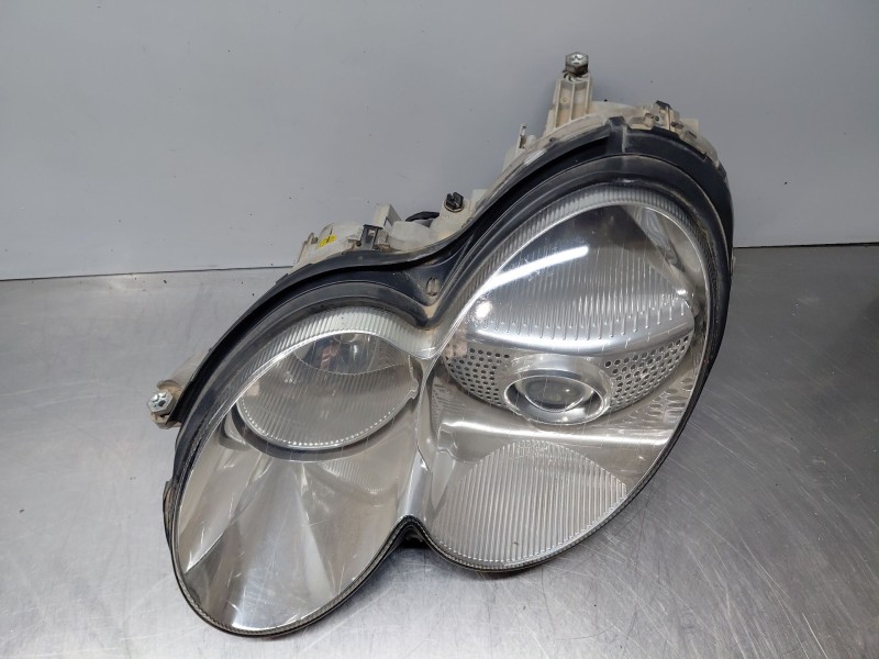 Recambio de faro izquierdo para mercedes-benz clase sl (w230) roadster sl 500 referencia OEM IAM A2308207161  
