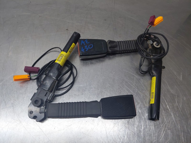 Recambio de kit airbag para ford kuga i 2.0 tdci referencia OEM IAM 1745856  