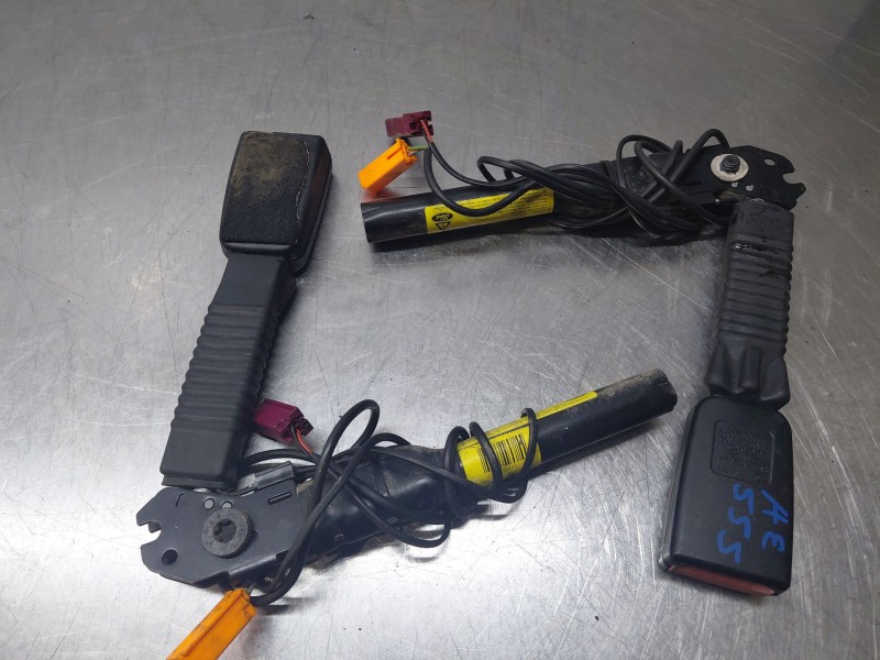 Recambio de kit airbag para ford kuga i 2.0 tdci referencia OEM IAM 1745856  