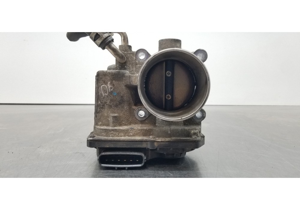 Recambio de caja mariposa para toyota corolla verso (r1) 1.8 luna referencia OEM IAM 220300D010  