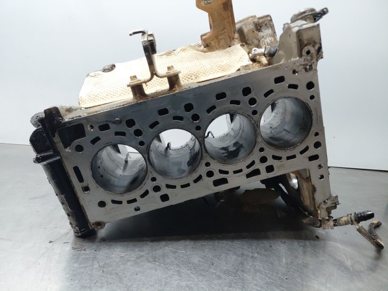 Recambio de bloque para mercedes-benz sprinter iii furgón fwd kl3a4 referencia OEM IAM 654920  