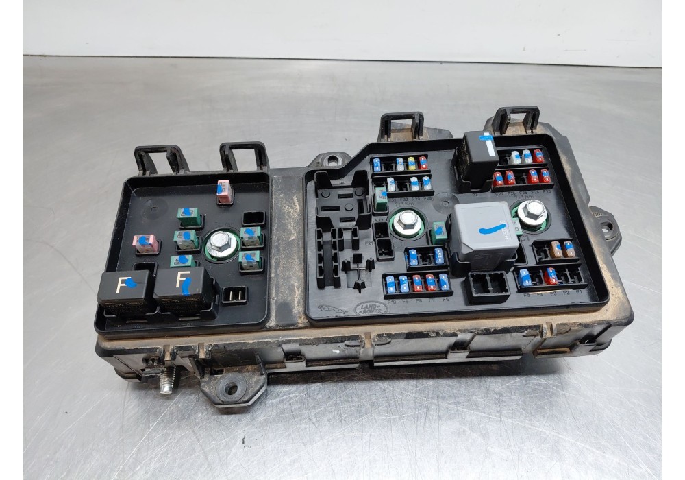 Recambio de caja reles / fusibles para land rover range rover evoque (l551) 2.0 d150 referencia OEM IAM   