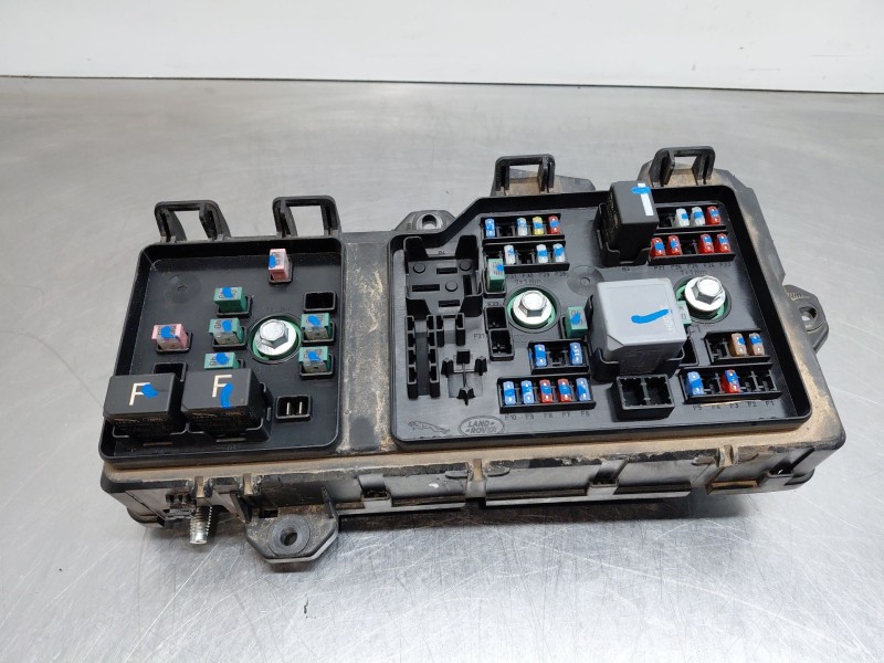 Recambio de caja reles / fusibles para land rover range rover evoque (l551) 2.0 d150 referencia OEM IAM   