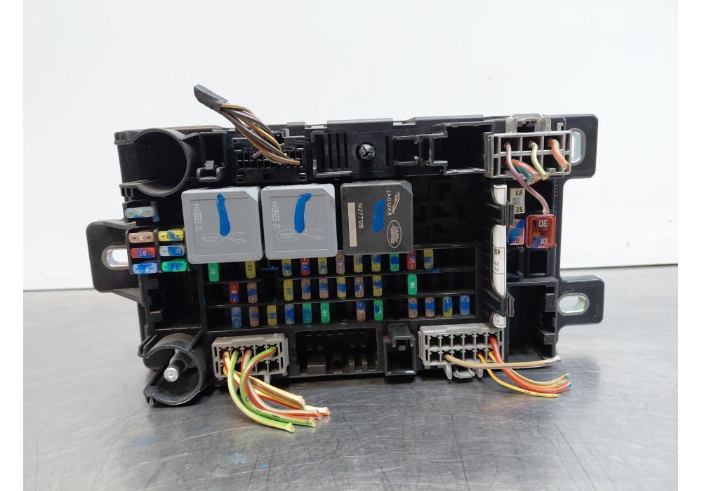 Recambio de caja reles / fusibles para land rover range rover evoque (l551) 2.0 d150 referencia OEM IAM   
