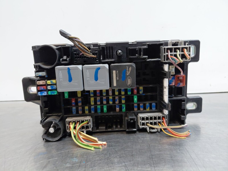 Recambio de caja reles / fusibles para land rover range rover evoque (l551) 2.0 d150 referencia OEM IAM   
