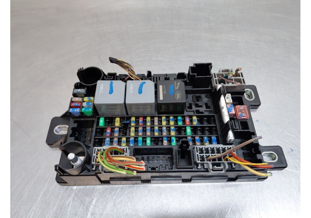 Recambio de caja reles / fusibles para land rover range rover evoque (l551) 2.0 d150 referencia OEM IAM   