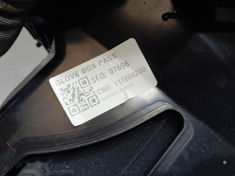 Recambio de guantera para land rover range rover evoque (l551) 2.0 d150 referencia OEM IAM   