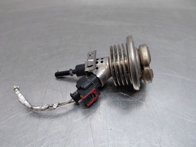 Recambio de inyector para land rover range rover evoque (l551) 2.0 d150 referencia OEM IAM   