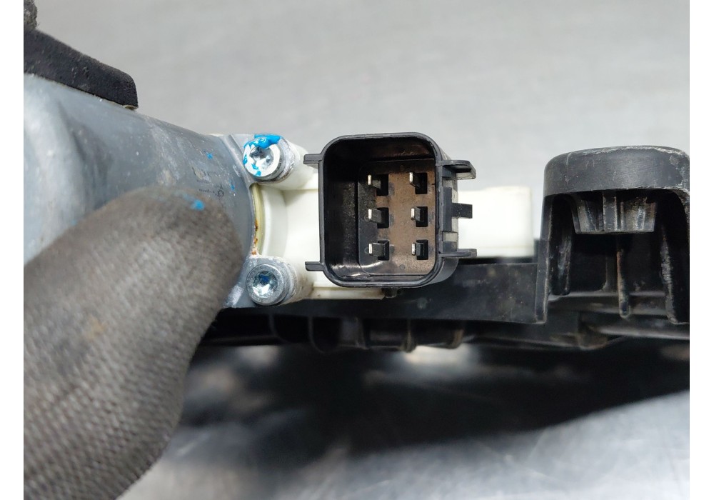 Recambio de elevalunas delantero izquierdo para land rover range rover evoque (l551) 2.0 d150 referencia OEM IAM   