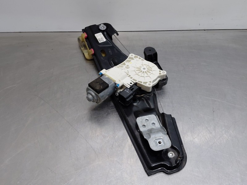 Recambio de elevalunas trasero derecho para land rover range rover evoque (l551) 2.0 d150 referencia OEM IAM   