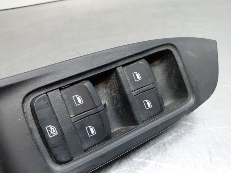 Recambio de mando elevalunas delantero izquierdo para mg zs confort referencia OEM IAM   