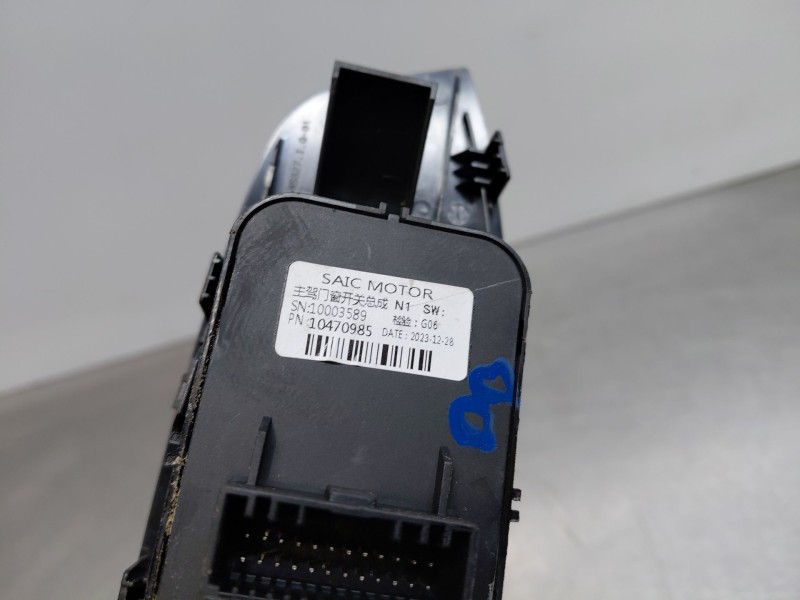 Recambio de mando elevalunas delantero izquierdo para mg zs confort referencia OEM IAM   