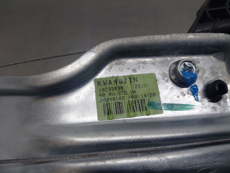 Recambio de elevalunas trasero derecho para mg zs confort referencia OEM IAM   