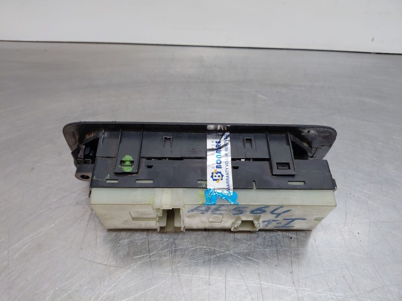 Recambio de mando elevalunas delantero izquierdo para nissan qashqai i (j10, nj10) 1.5 dci referencia OEM IAM   