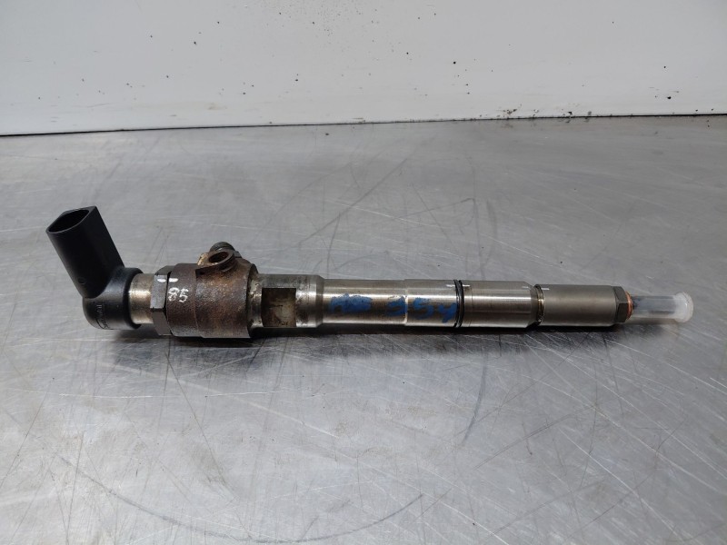 Recambio de inyector para volkswagen golf vi variant (aj5) comfortline referencia OEM IAM   