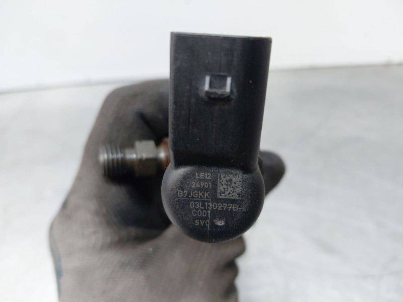Recambio de inyector para volkswagen golf vi variant (aj5) comfortline referencia OEM IAM   