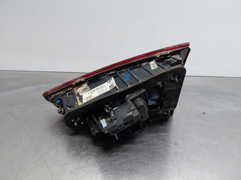 Recambio de piloto trasero izquierdo interior para seat arona suv referencia OEM IAM   