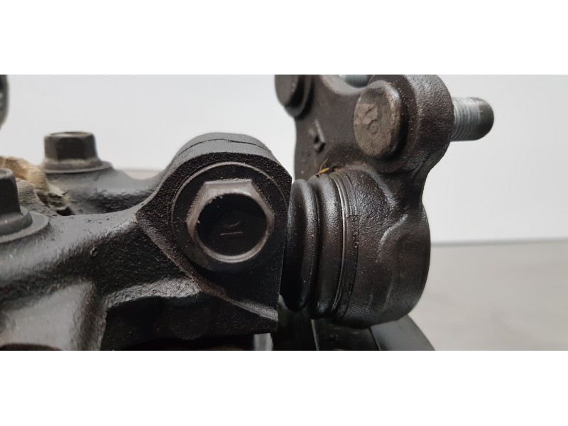 Recambio de mangueta delantera derecha para hyundai tucson ix35 referencia OEM IAM 51716D7000  