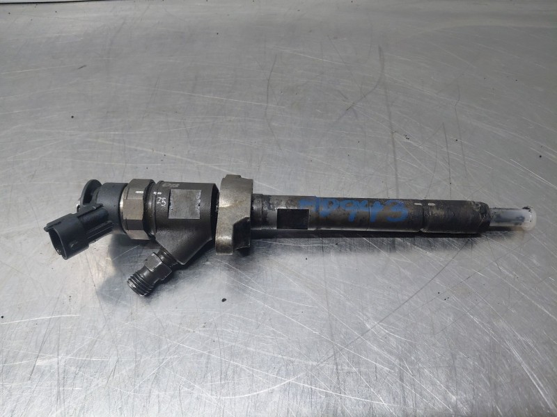 Recambio de inyector para peugeot 207 premium referencia OEM IAM   