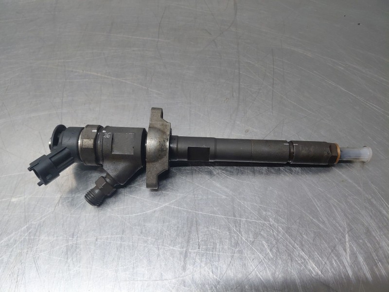 Recambio de inyector para peugeot 207 premium referencia OEM IAM   