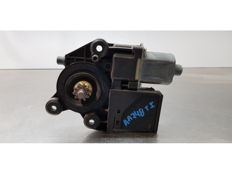 Recambio de motor elevalunas trasero izquierdo para renault scenic iii bose edition referencia OEM IAM 827310166R   Recambio de motor elevalunas trasero izquierdo para renault scenic iii bose edition referencia OEM IAM 827310166R