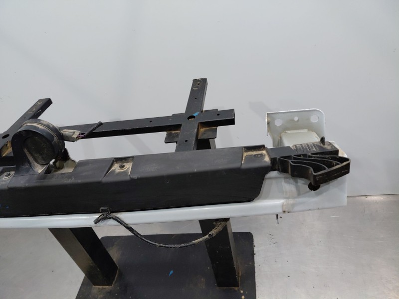 Recambio de refuerzo paragolpes delantero para mg zs confort referencia OEM IAM   